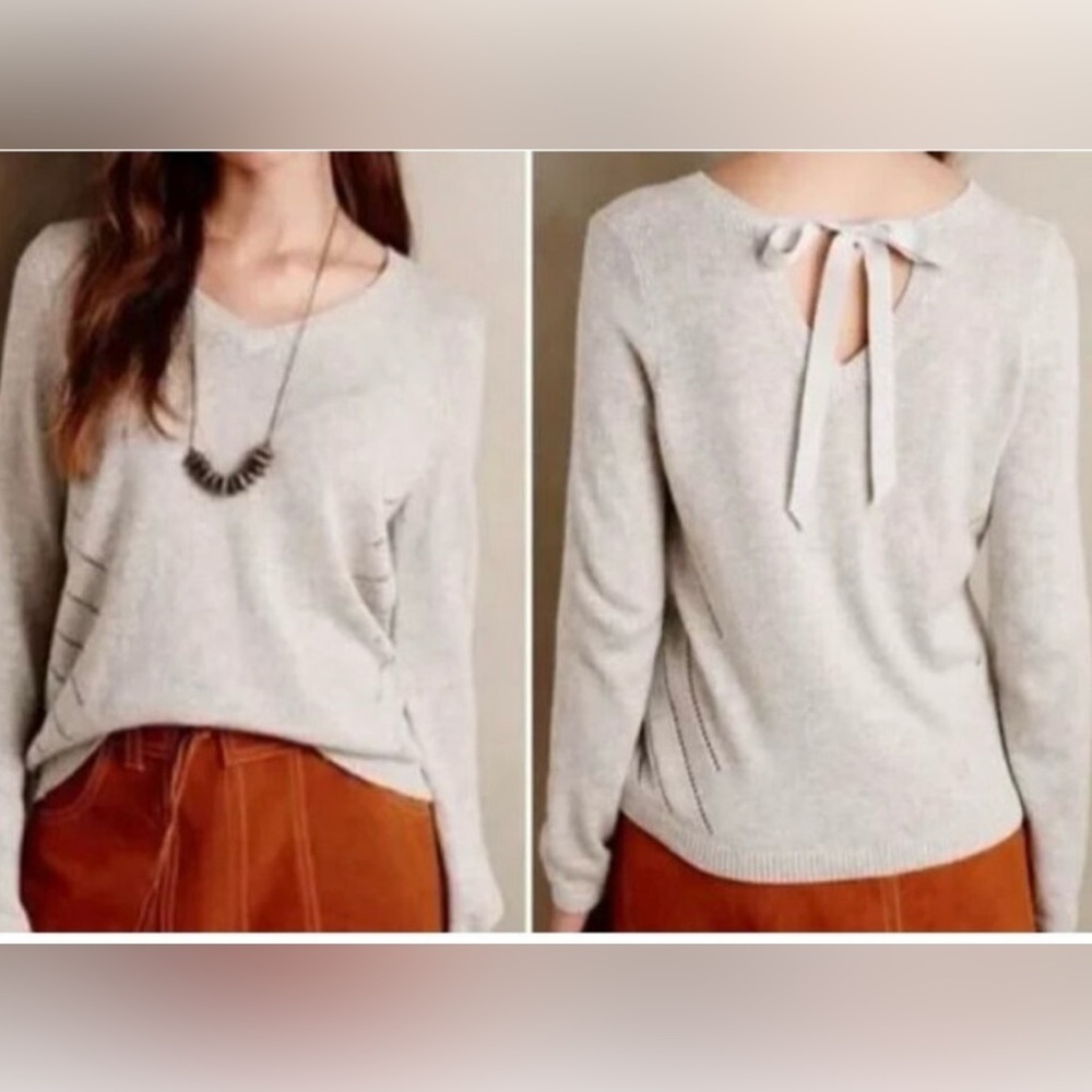 Anthropologie Moth V-Neck Sweater with Tie Back in Gray - Size Small